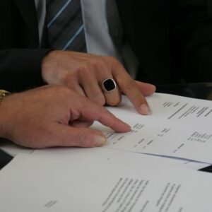 contract-408216_1920-e1594034014587-1024x530